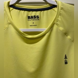 Bass Outdoor Yellow Lightweight Shirt, Men’s Medium Short Sleeve T-Shirt